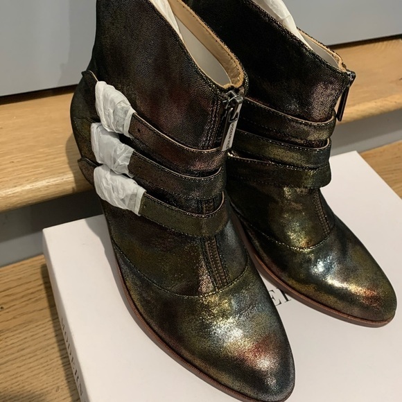 Modern Vice Brown Metallic Bootie - Picture 7 of 8